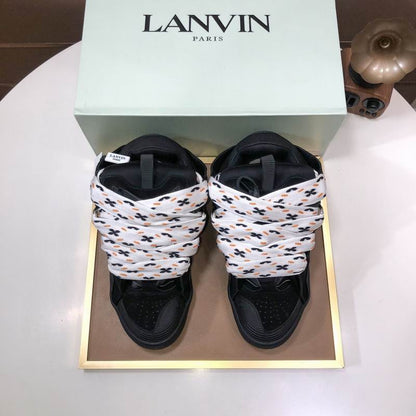 Viral Lace Black Sneakers